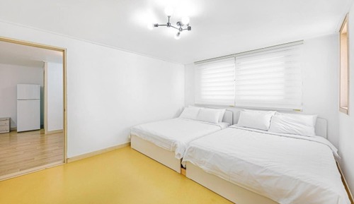Room (Two Room 502)