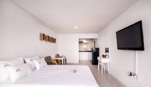 Room (207 Spa ocean view (Netflix bath salt)