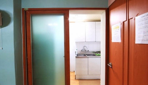 Room (Room 102 (Semi-basement))