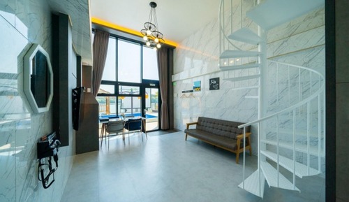 Room (B201(multiple floors))