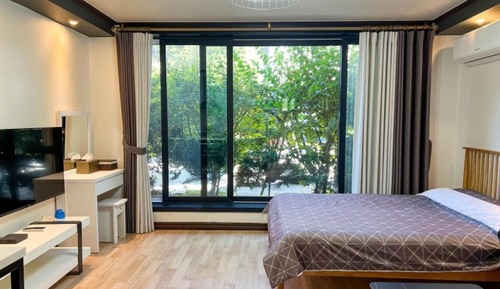 Room (Hyeongjebong)