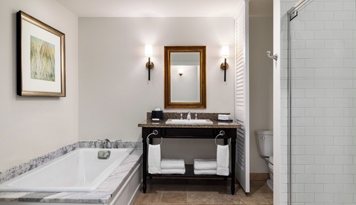 Suite clásica, 2 habitaciones (Family Residence, 1 King, 2 Queens)