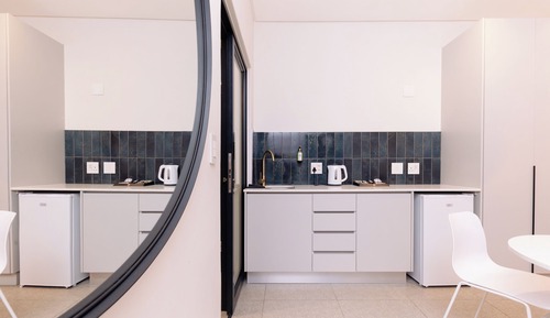 Suite estudio superior, 1 cama de matrimonio con sofá cama, no fumadores, vistas a la ciudad