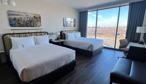 Habitación, 2 camas de matrimonio, vistas a la ciudad