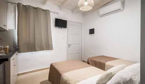 Estudio, planta baja