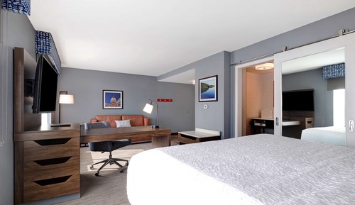 Suite, 1 cama de matrimonio grande, accesible para personas con discapacidad (Hearing)
