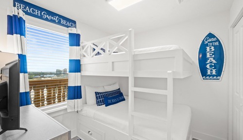 Apartamento, 3 habitaciones, vistas al mar (3-1111)