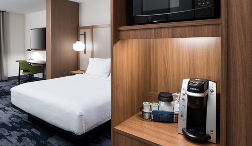 Suite, 1 cama de matrimonio grande con sofá cama