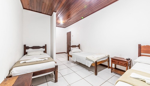 Habitación cuádruple económica