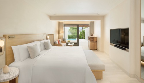 Suite (Reserve, Pool)