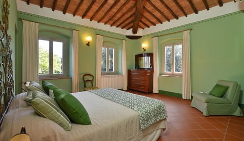 Villa familiar, 4 habitaciones, junto a la montaña (Villa Paradiso 8)