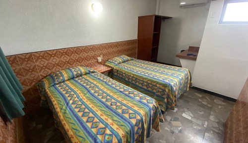 Habitación estándar con 2 camas individuales