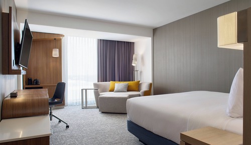 Habitación estándar, 1 cama de matrimonio grande con sofá cama, no fumadores, vistas a la ciudad