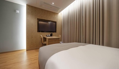 Deluxe Terrace Room