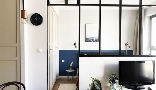 Studio, Balcony