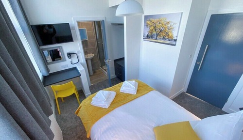 Casa (2 Bedrooms)