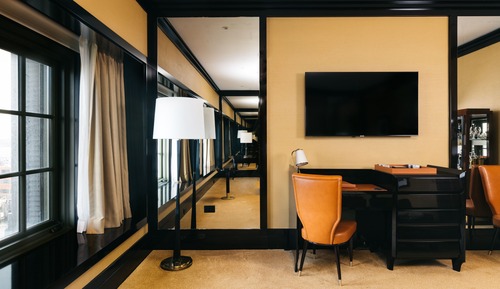 Suite junior, accesible en silla de ruedas, vistas al río (Accessible)