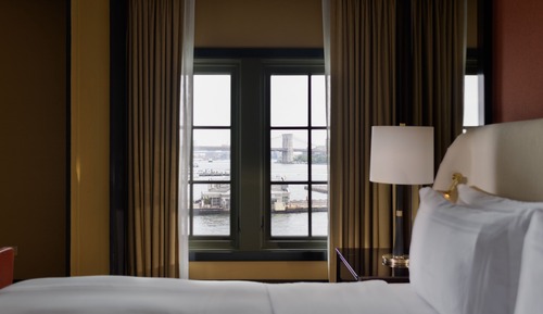 Suite junior, vistas al río, en esquina (City View)