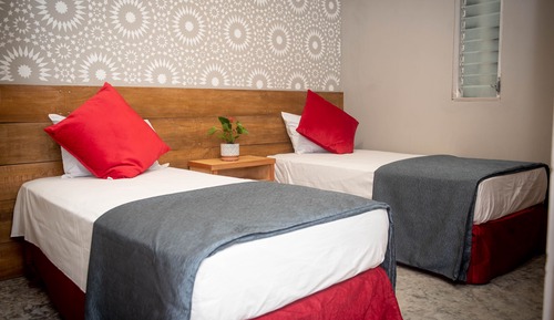 Habitación con 2 camas individuales