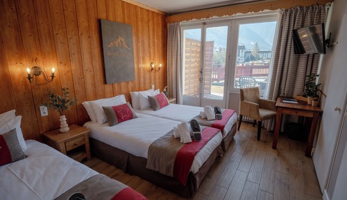 Habitación triple Confort, vistas a la montaña