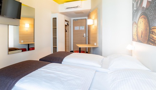 Habitación con 2 camas individuales