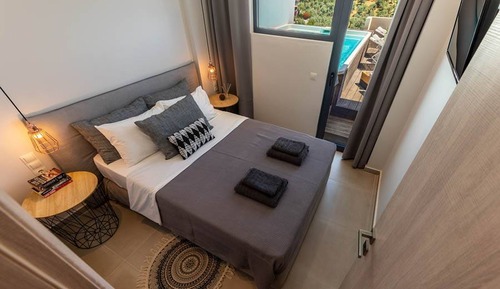 Apartamento, 2 habitaciones, fumadores, piscina privada