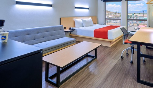 Habitación superior, 1 cama de matrimonio grande con sofá cama, no fumadores