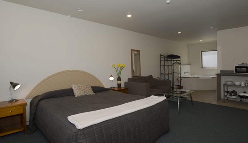 Estudio, 1 cama de matrimonio grande, no fumadores, bañera de hidromasaje