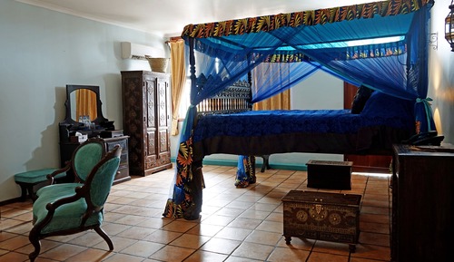 Suite de luna de miel, 1 cama de matrimonio grande, terraza, vistas parciales al mar
