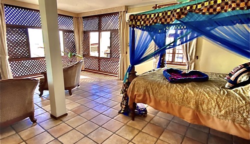 Suite Royal, 1 cama de matrimonio grande, vistas parciales al mar, planta ejecutiva