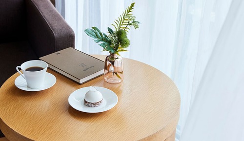 [Breakfast for 1 PKG] Superior King Room, City View - 'Blue Sapphire' Buffet Breakfast for 1