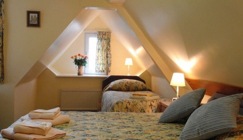 Suite, baño privado (2 Ad& 1Ch 6 years above)