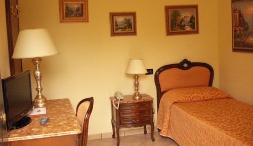 Habitación clásica doble de uso individual, vistas al jardín