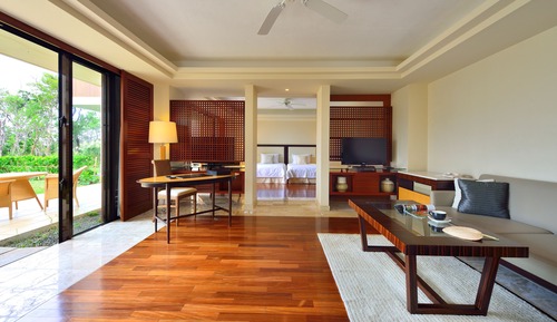 Suite Premier, no fumadores, vistas al jardín (Adult Only 16 or over)