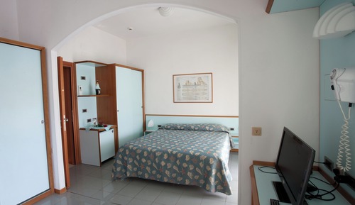 Habitación triple clásica
