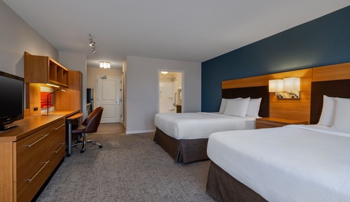 Suite, 2 habitaciones (Mobility/Hearing Access, Roll-In Shwr)
