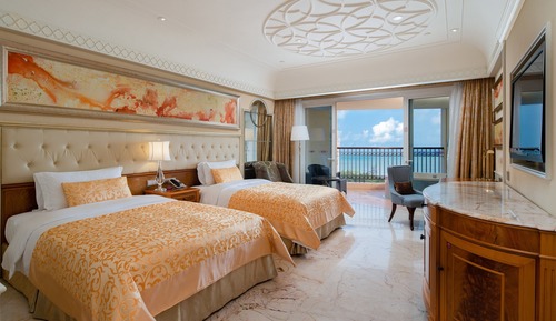 Habitación estándar, 2 camas dobles, Acceso al salón del club, vistas al mar
