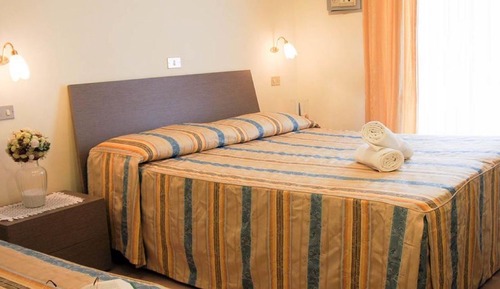 Habitación triple clásica