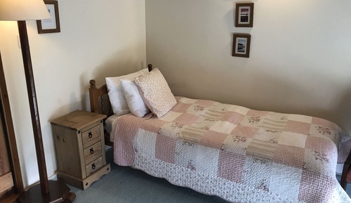 Habitación triple, baño privado (The Blythburgh Room)