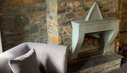 Suite estudio, chimenea