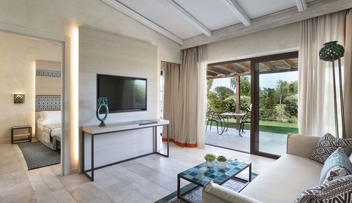 Family Room, 2 Bedrooms- Kids & Teens Free