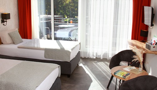 Habitación estándar con 1 cama doble o 2 individuales, 2 camas individuales