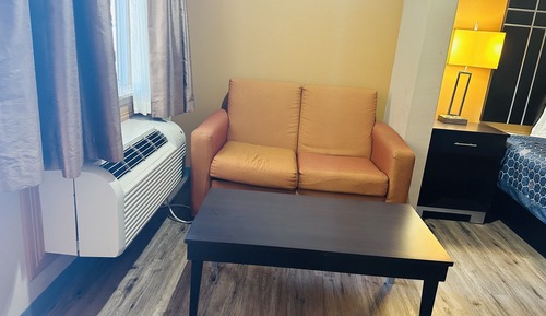 2 Queen Bed Suite with Sofa - Fully Refundable
