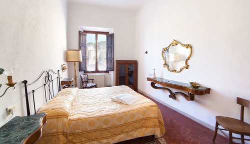 Suite exclusiva, 4 habitaciones, baño privado, vistas a la ciudad (Rose’s Rooms)
