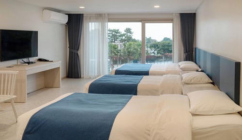 Habitación triple Deluxe (for 4 people)