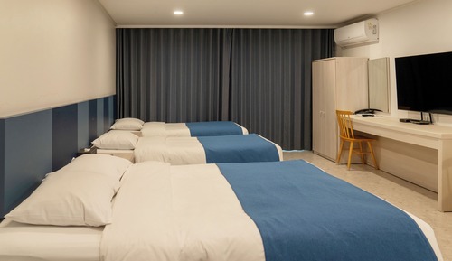 Habitación triple Deluxe (Residence / for 4 people)