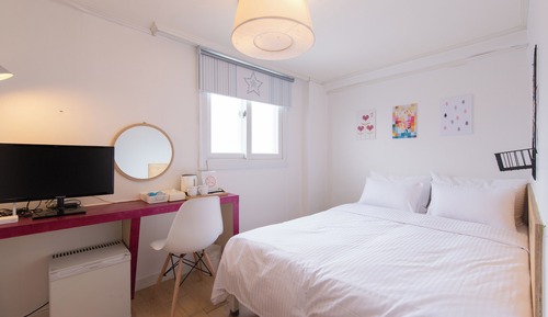 45)Double Room