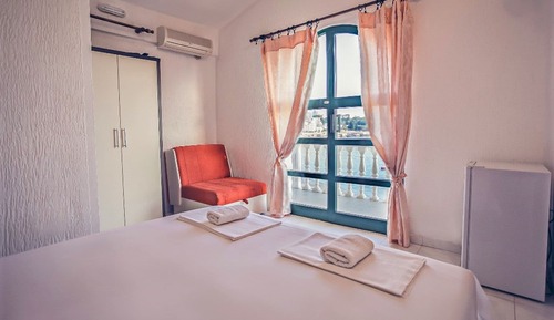 Habitación triple Confort, vistas al mar