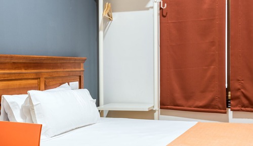 Habitación estándar con 1 cama doble o 2 individuales
