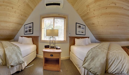 Habitación estándar, 2 camas de matrimonio, vistas a la ciudad